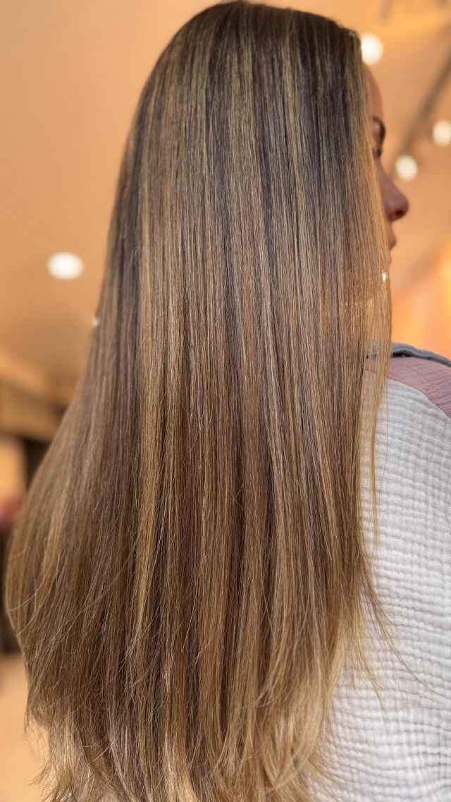 Let’s help sweeten up this month with a little color or extension make over!!! Honey never looked so good!!
 Now booking!! #eastvillage #nyc #nycsalon #nycsalonowner #redkenobsessed #livedinhair #ktipextensions #blonde #honeyblonde #honeyblondehair #fallblonde #fallhair #fall